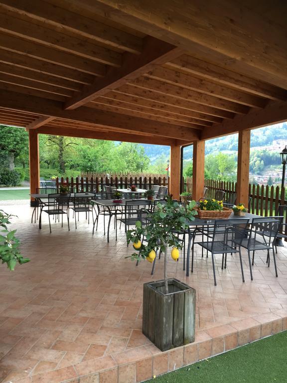 Albergo Trattoria Dazze Marcheno Extérieur photo